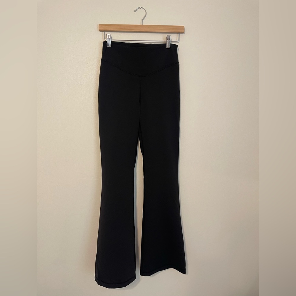 Lululemon Wunder Under SmoothCover High-Rise Flared Pant